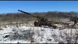 Ukraine War Ukrainian 2A36 Giatsint B Fires On Russian Positions