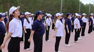 Танцевальный флешмоб студентов ко Дню единства народа Казахстана