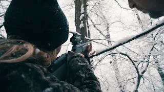 INTENSE BEAR HUNTING FILM WITH HOUNDS - Part 2