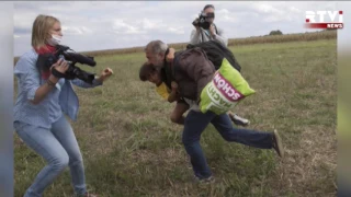 Венгерской журналистке дали условный срок за нападение на мигрантов