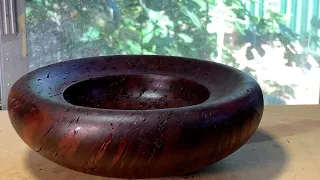 Richard Raffan turning dry jarrah burl