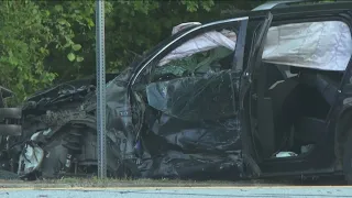 Man arrested after allegedly leading deputies on chase ending in two crashes near Atlanta airport, C