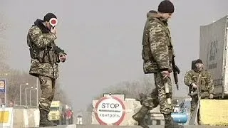 Crimée : tensions entre forces ukrainiennes et russes à la frontière
