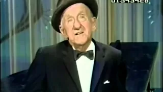 Jimmy Durante - One Room Home - Hollywood Palace 1966.mpg