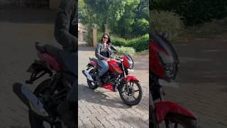 TVS Apache RTR 160 2V is feature loaded