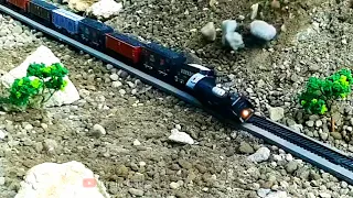 Rail king train sets, train hit by a rock slide and derailment
