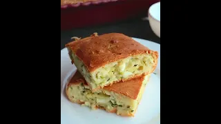 Заливной пирог зеленью луком и яйцами