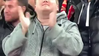 How a blind Liverpool fan celebrated Salah's goal 😍 | Liverpool vs Newcastle