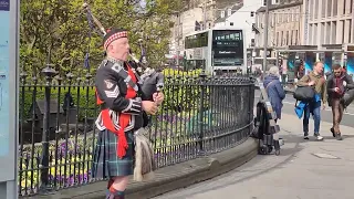 Scotland Edinburgh Bagpiper man.#edinburgh  #moral  #scotland  #youtube  #tou