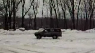 drifting a 4RUNNER in snow