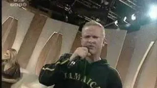 Anders Anden Matthesen - Fuck Alle (Live, Sarah & Signe)