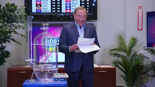 Bettman looks like an absolute moron