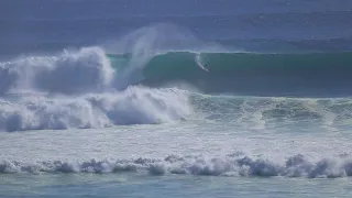 Big swell Uluwatu Bali, 9 september 2020