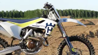 Husqvarna FC-350 Design | AutoMotoTV