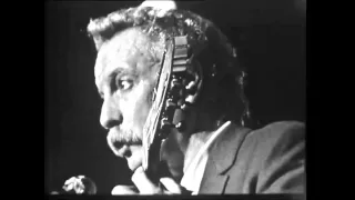 Georges Brassens - Chanson pour l'auvergnat  (Officiel) [Live Version]