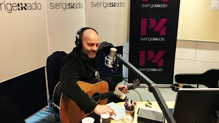 David Myhr as "the living Beatles jukebox" acoustic live in Morgon P4 Halland