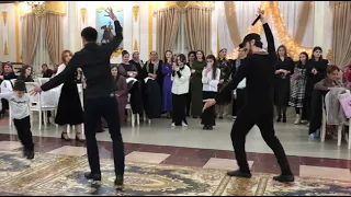 Балкарская Свадьба Лезгинка 2022 Парни Танцуют Классно С Девушками Чеченская Гогия ALISHKA Мадина