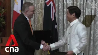 Australia backs Philippines over claims in South China Sea