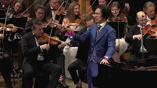 Orchestra breaks down in hysterics!