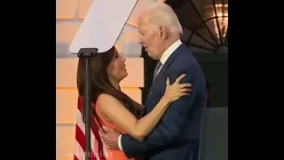 Biden gropes Eva Longoria at White House