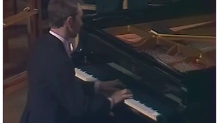 Mikhail Pletnev plays Rachmaninoff Rhapsody on a Theme of Paganini - video 1983