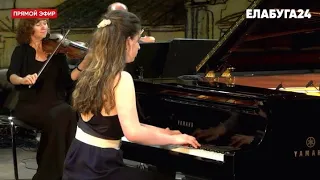 Chopin Piano Concerto N2, 2 part Alisiya Levina