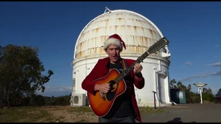 A sciencey christmas jingle about the Earth's orbit and the seasons