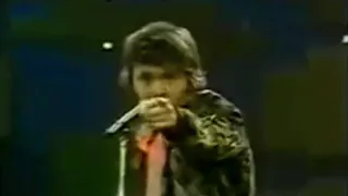 Raphael • Maybe (Somos) [The Ed Sullivan Show, Estados Unidos, 1970]