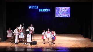 KYJOV-Soutěž dětských zpěváčků v lidové písni VYLETĚLA HOLUBIČKA  2002 (Cimbálová muzika Kyjovánku)