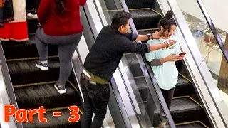 Pulling Strangers Cheeks on Escalator Prank!#Bestprank#viralprank#Pullingcheek#Allahabad#India Epic