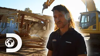 Demo Crew Only Have Two Days to Tear Down Warehouse | Demolition Down Under