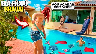 JOGUEI AS COISAS DELA NA PISCINA DA HOUSE*trolagem*