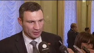 Boxing champ Klitschko won't be drawn into Ukraine parliament brawls