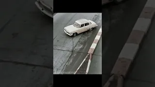 Beware of the car. Берегись автомобиля в цвете. Погоня.