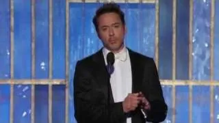 Robert Downey Jr. presents '' The Artist '' - Golden Globes 2012 HQ