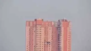 27 07 14 Луганск, снаряд попал в многоэтажку