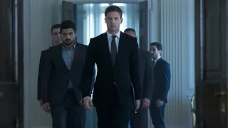 McMafia: ai fan Bố Già (không phải của trấn thành) thì nên xem show này...