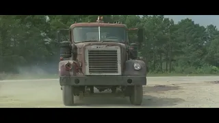 Maximum Overdrive - killer tow truck