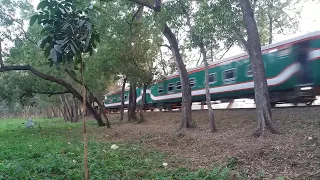 Train in Bangladesh-Bangladesh Railway(Tista Express)