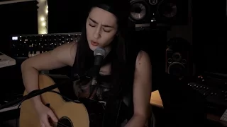 The Chainsmokers & Coldplay - Something Just Like This x Closer (Hannah Trigwell acoustic cover)