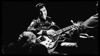 Elvis Presley - Are You Lonesome Tonight (laughing version live)
