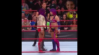 Sasha banks is ready for asuka🤬