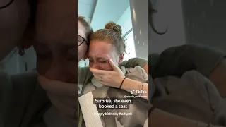 A sweet best friend surprise in the airport