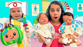 SARAH PLAYS A REBORN BABY AND ELOAH BECOMES A DOCTOR!