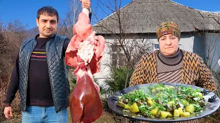 VILLAGER'S FAVORITE DISH CIYER QOVURMA WITH LAMB LIVER, HEART AND KIDNEYS | GRANDMA VILLAGE COOKING