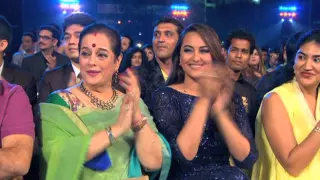 Ranveer Singh and Anil Kapoor at Zee Cine Awards 2016