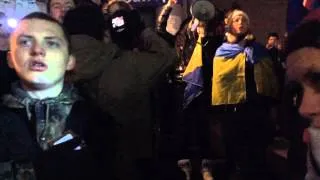 Гімн України | 30.12 Майдан Незалежності, Стела.