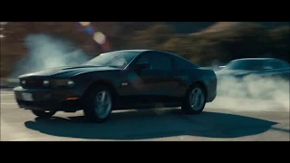 Ford mustang GT vs Chrysler 300 | Drive 2011