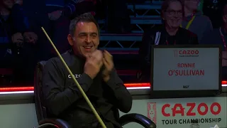 Ronnie O'Sullivan Silent Fart in Quater Final- Has to Waft Smell Away!!!