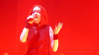 Garbage - The World Is Not Enough (live 2018, Luxembourg Rockhal)